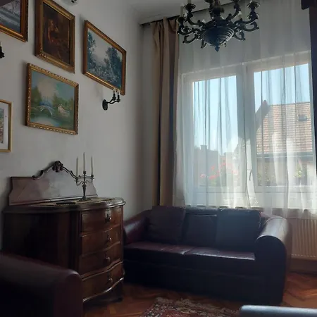 Casa Del Hodos 2 شقة